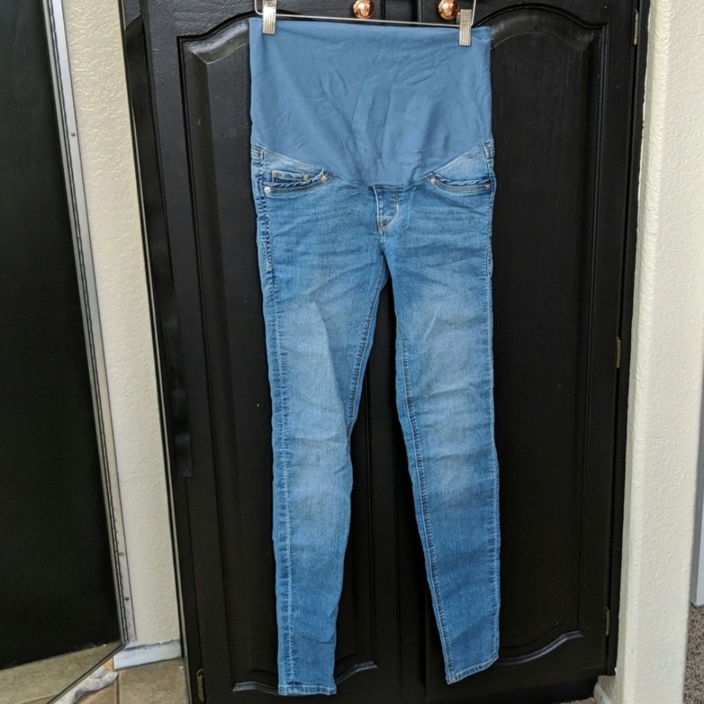 H&M super skinny light wash Maternity jeans
